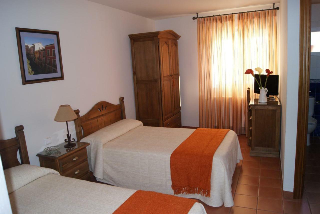 Casa Rural El Sauce. A 2,5 Km De Cuenca Capital Nohales Exterior foto